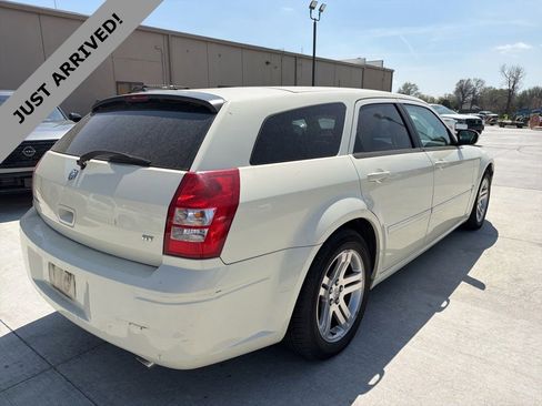 Used 2005 Dodge Magnum R/T w/ Convenience Group II image 5