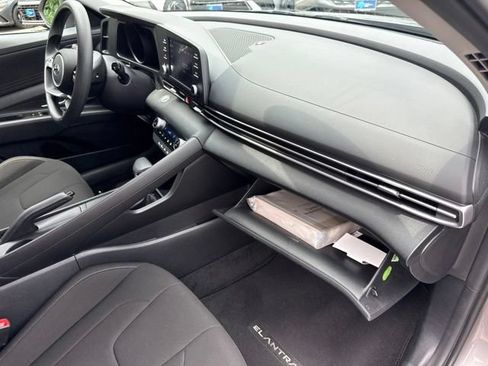 Used 2023 Hyundai Elantra SEL FWD image 24