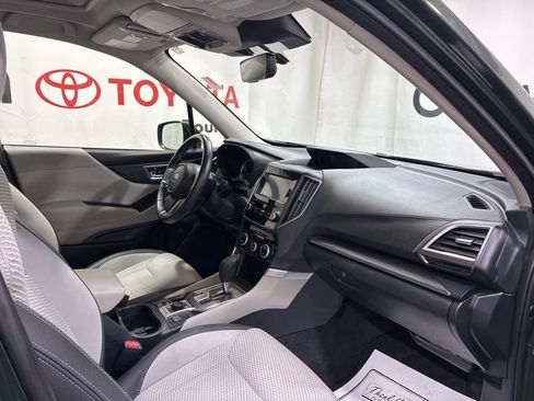 Used 2022 Subaru Forester Premium AWD/4WD image 13
