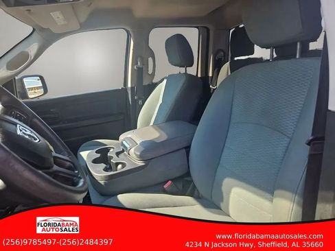 Used 2018 RAM 1500 Express w/ Express Value Package AWD/4WD image 12