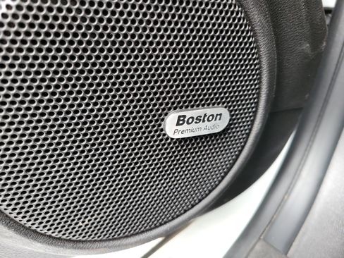 Used 2010 Chevrolet Camaro SS w/ RS Package image 13