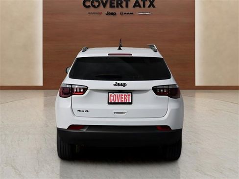 New 2026 Jeep Compass Latitude image 4