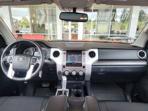 Used 2017 Toyota Tundra SR5 w/ TRD Off Road Package AWD/4WD image 20