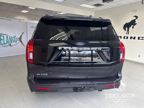 Certified 2025 Ford Expedition Active RWD image 7