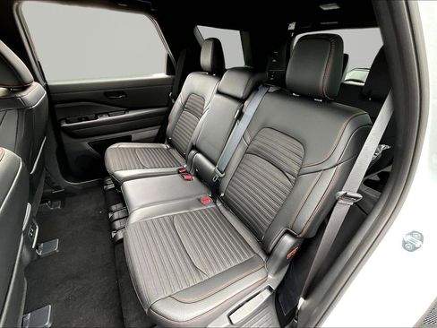 New 2026 Nissan Pathfinder Rock Creek AWD/4WD image 17