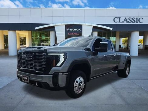 Used 2025 GMC Sierra 3500 Denali Ultimate AWD/4WD image 3