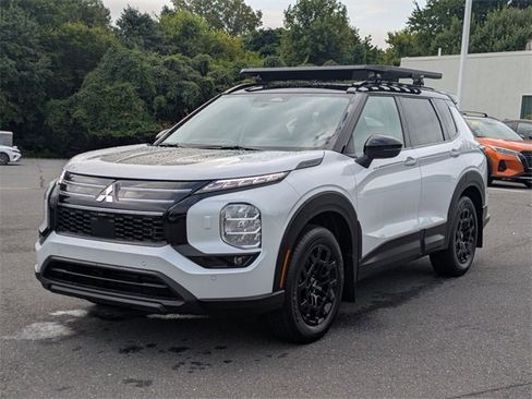 New 2025 Mitsubishi Outlander Trail Edition image 7