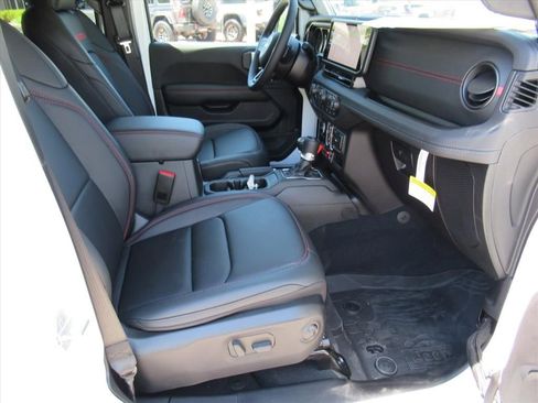 New 2026 Jeep Wrangler Unlimited Rubicon AWD/4WD image 9