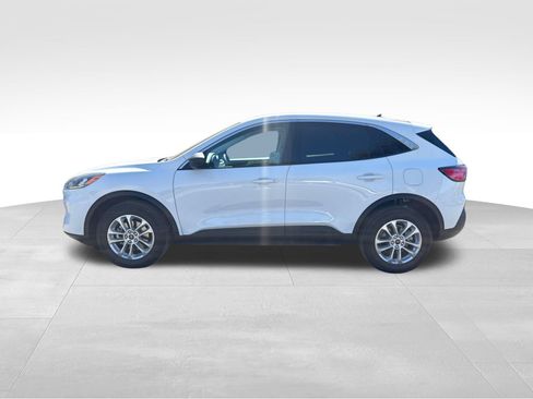 Certified 2022 Ford Escape SE AWD/4WD image 2