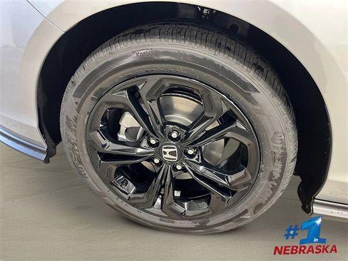 New 2025 Honda Accord SE image 10