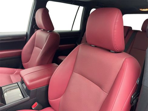 Used 2022 Lexus GX 460 Premium image 26
