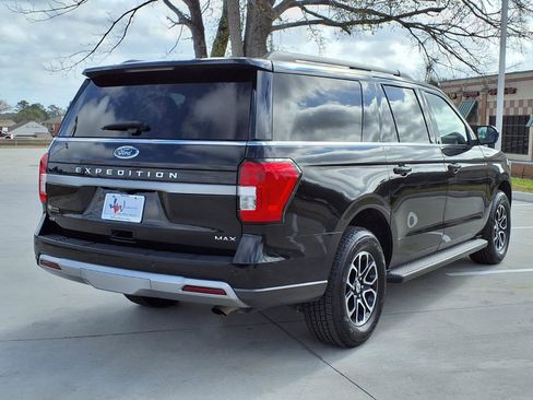 Used 2024 Ford Expedition Max XLT image 6