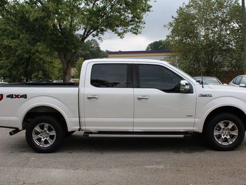 Used 2017 Ford F150 Lariat w/ Equipment Group 502A Luxury image 9