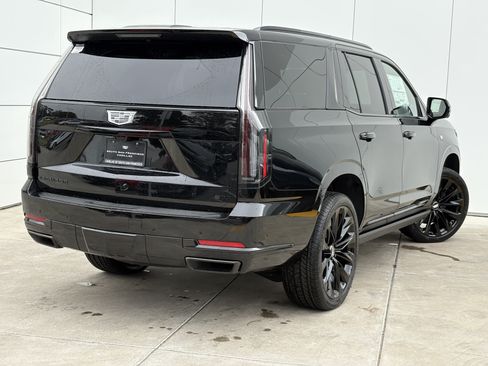 New 2026 Cadillac Escalade Platinum Sport w/ LPO, ONYX Package AWD/4WD image 7