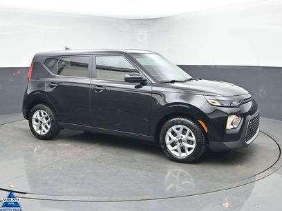 Used 2022 Kia Soul LX w/ Technology Package