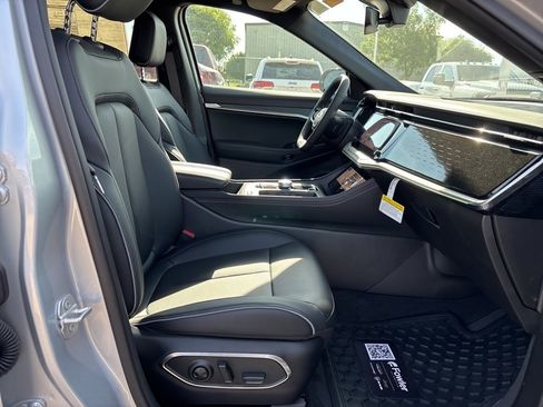 New 2025 Jeep Wagoneer S Limited image 11