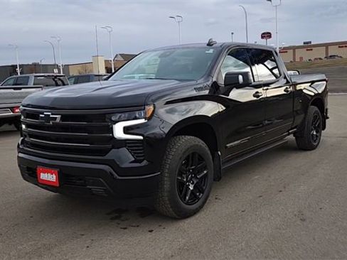 Certified 2024 Chevrolet Silverado 1500 High Country w/ Midnight Edition image 3