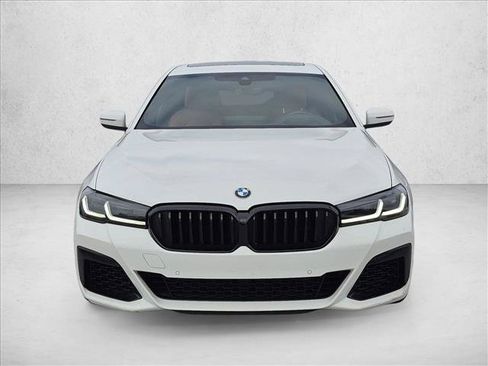 Used 2023 BMW 540i w/ M Sport Package RWD image 2