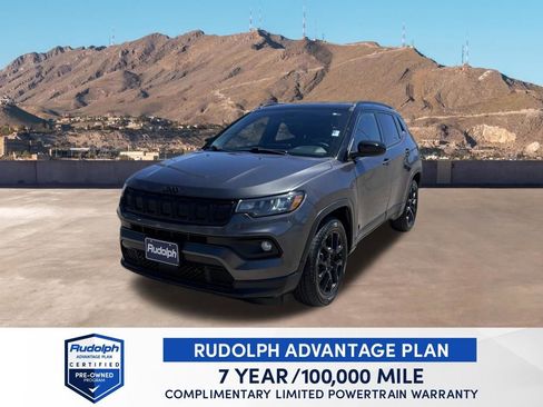 Used 2022 Jeep Compass Latitude FWD image 1