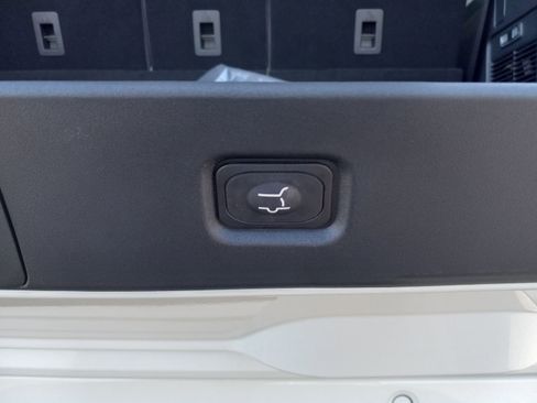 New 2025 Ford Expedition Active AWD/4WD image 13