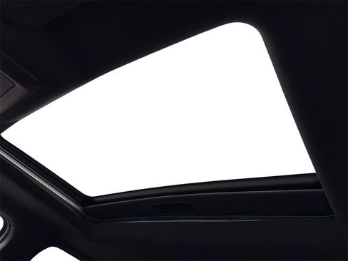 Used 2017 RAM 1500 Limited image 10