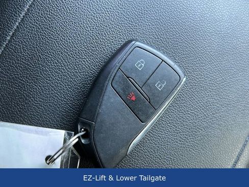 Used 2023 Chevrolet Colorado LT w/ LT Convenience Package AWD/4WD image 26