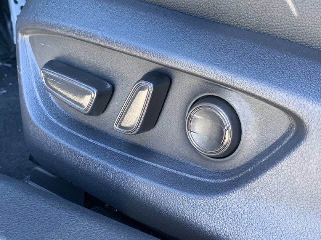 Used 2026 Toyota Camry SE FWD image 14