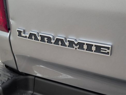 Used 2024 RAM 1500 Laramie image 12