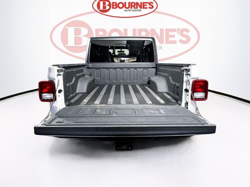 Used 2022 Jeep Gladiator Sport AWD/4WD image 25