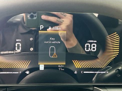 New 2025 Kia K4 LX image 12