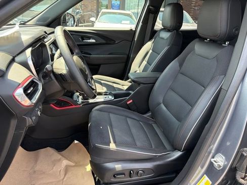 Used 2021 Chevrolet TrailBlazer RS w/ Sun and Liftgate Package AWD/4WD image 12