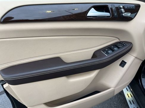 Used 2018 Mercedes-Benz GLE 43 AMG GLE 43 AMG image 25