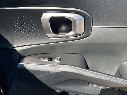 Used 2025 Kia Sorento S w/ Panoramic Sunroof Package FWD image 16