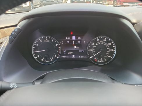 Used 2021 Nissan Armada Platinum w/ Captain's Chairs Package RWD image 13