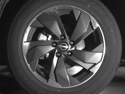 Used 2025 Nissan Rogue SV image 12