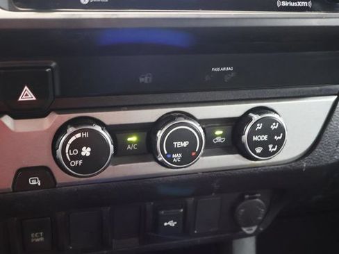 Used 2021 Toyota Tacoma SR RWD image 21