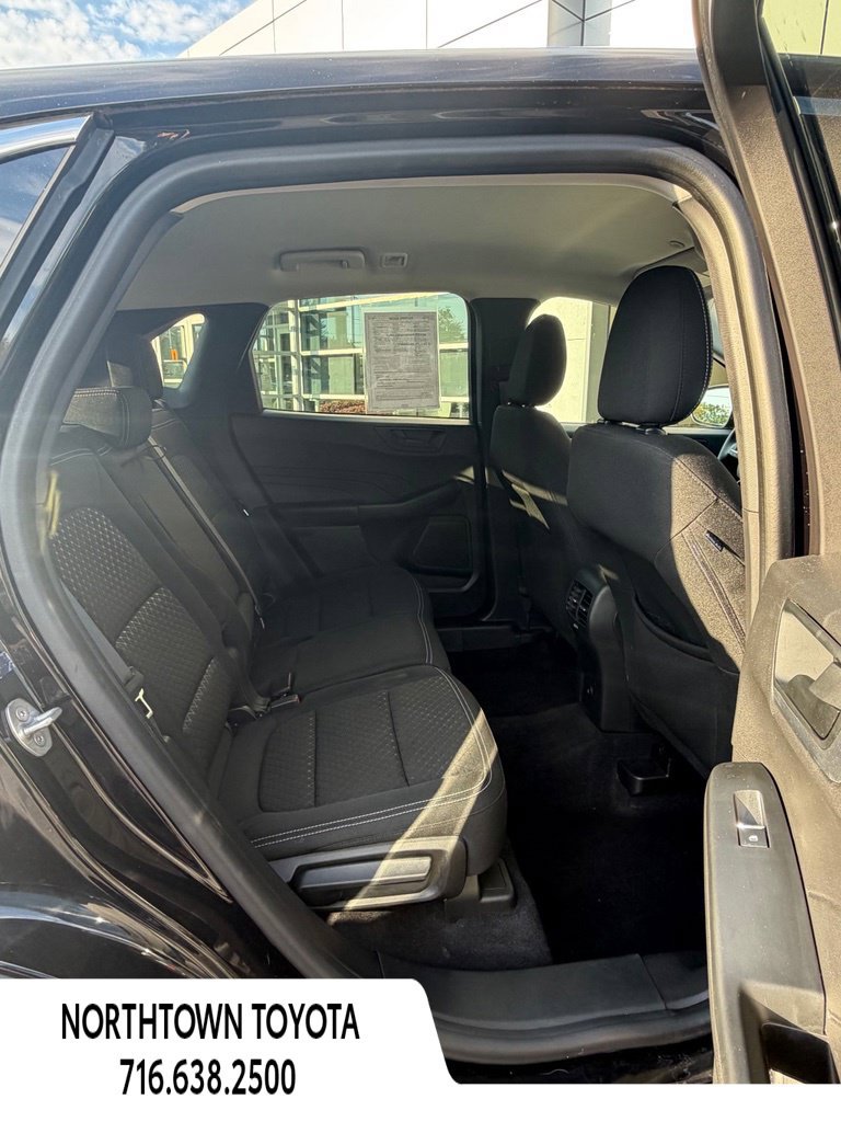 Used 2023 Ford Escape Active w/ Cold Weather Package FWD image 17