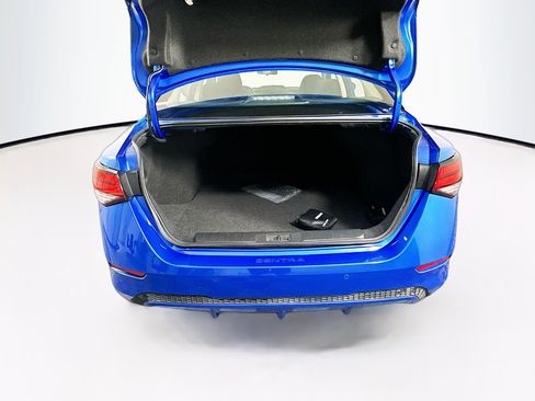 Used 2024 Nissan Sentra SV FWD image 27