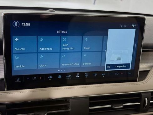 New 2026 Lincoln Corsair Premiere FWD image 16