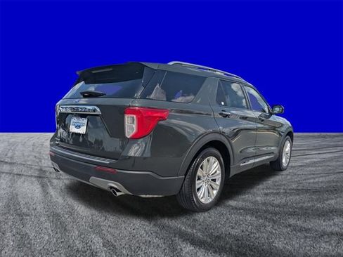 Certified 2024 Ford Explorer Limited w/ Limited Technology Package RWD image 3