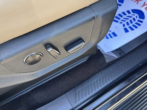 Used 2023 Ford Expedition Limited image 17