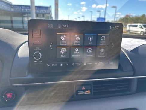 Certified 2025 Honda Pilot EX-L image 19