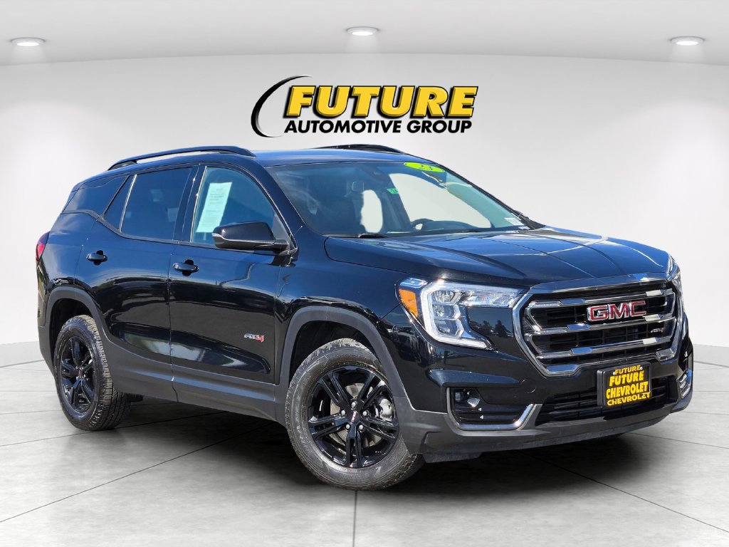 Used 2023 GMC Terrain AT4 AWD/4WD image 1