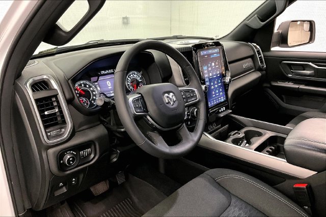 Used 2025 RAM 1500 Big Horn AWD/4WD image 16