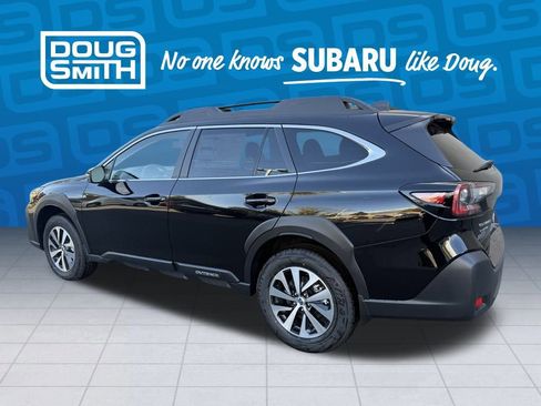 New 2025 Subaru Outback Premium image 3