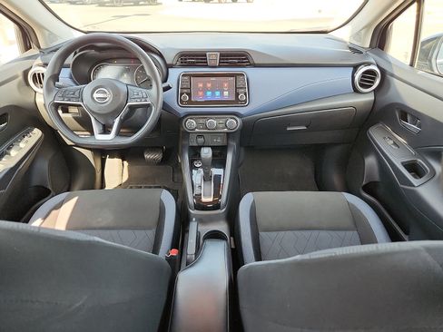 Used 2024 Nissan Versa SV FWD image 10