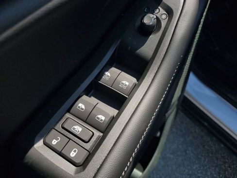 New 2026 Jeep Grand Cherokee L 2WD image 25