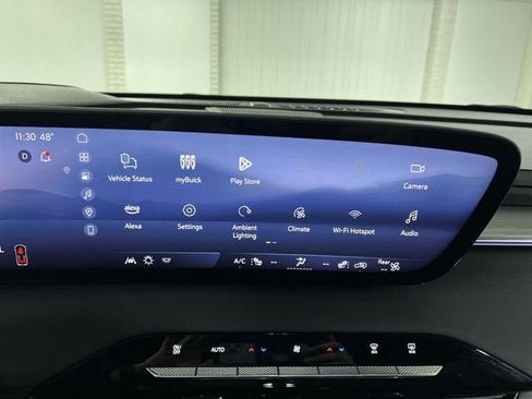 Certified 2025 Buick Enclave Preferred image 13