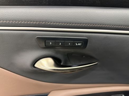 Certified 2025 Lexus ES 350 w/ Technology Package FWD image 20