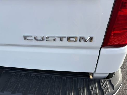 Used 2025 Chevrolet Silverado 1500 Custom image 23